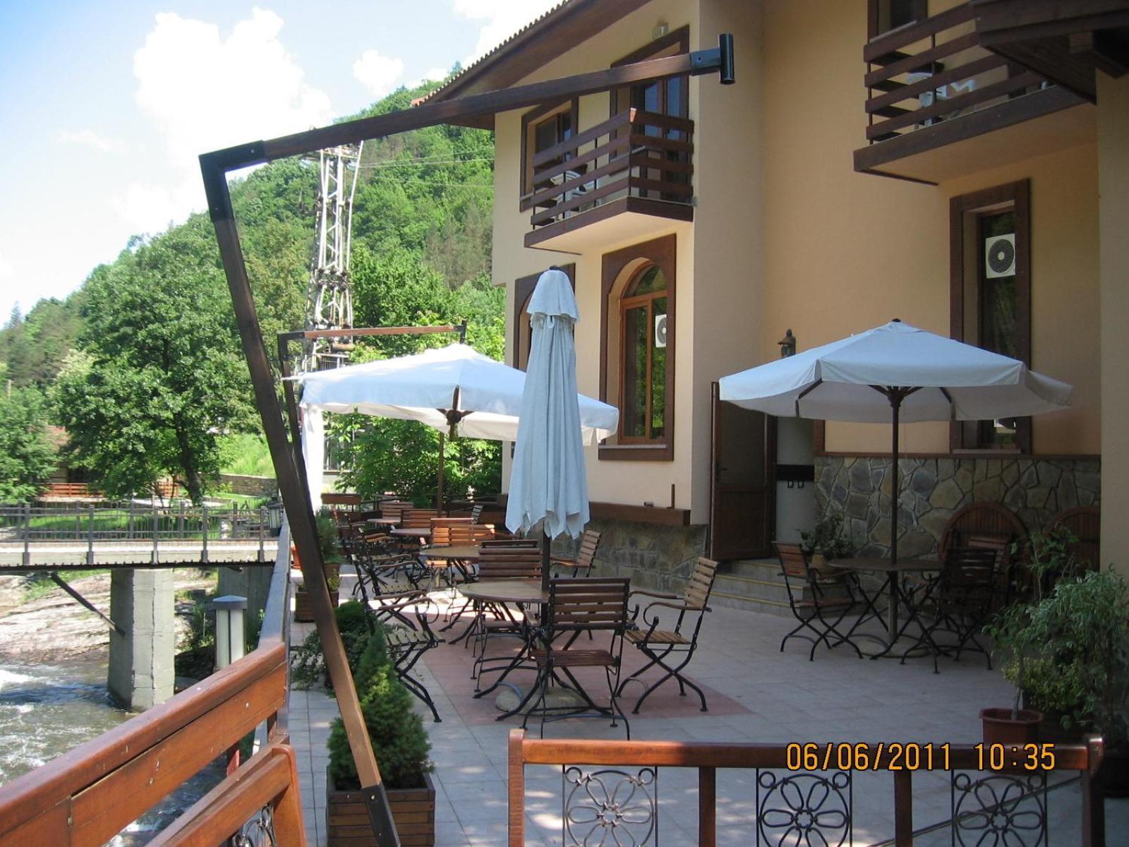 Hotel семеен федора Ribarica