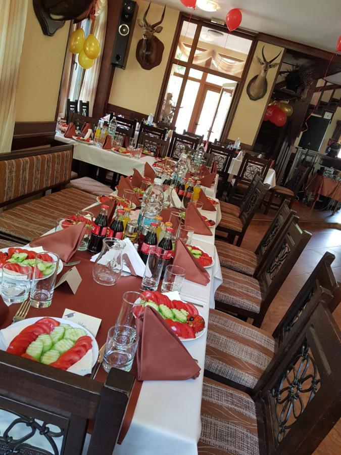 Hotel семеен федора Ribarica